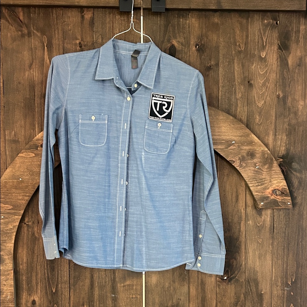 District Light Blue Men's Casual Button Down Shirt